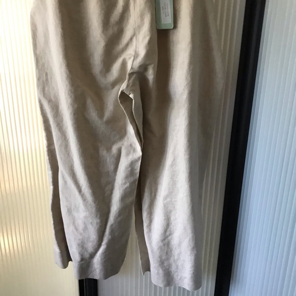 NWT never worn Lili Bleu wide leg linen pants w/built in sash belt. - Picture 3 of 8